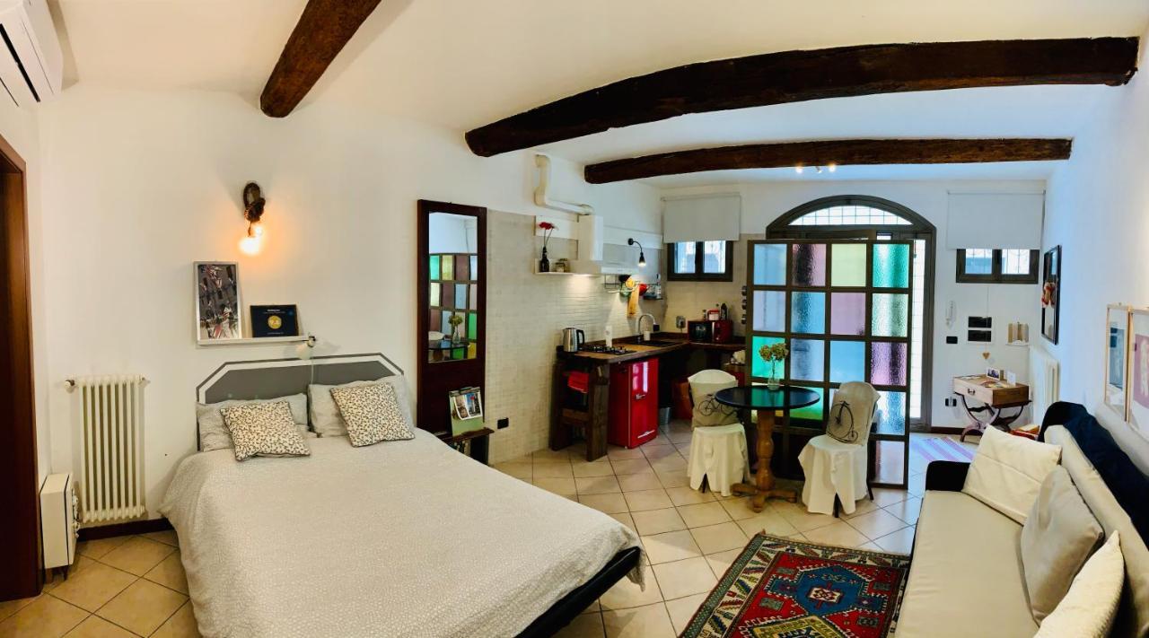 Apartamento La Casa Degli Zii Ferrara Exterior foto