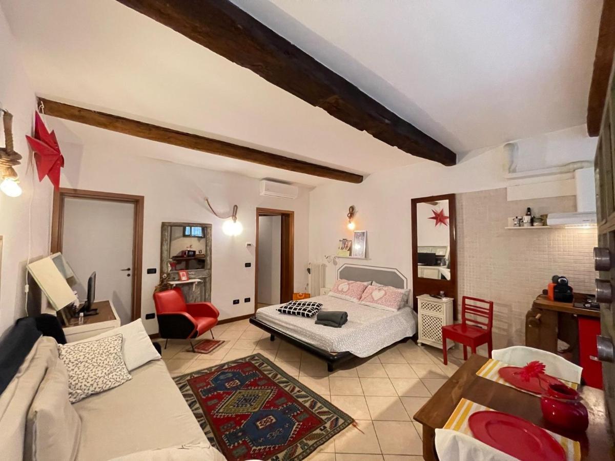 Apartamento La Casa Degli Zii Ferrara Exterior foto