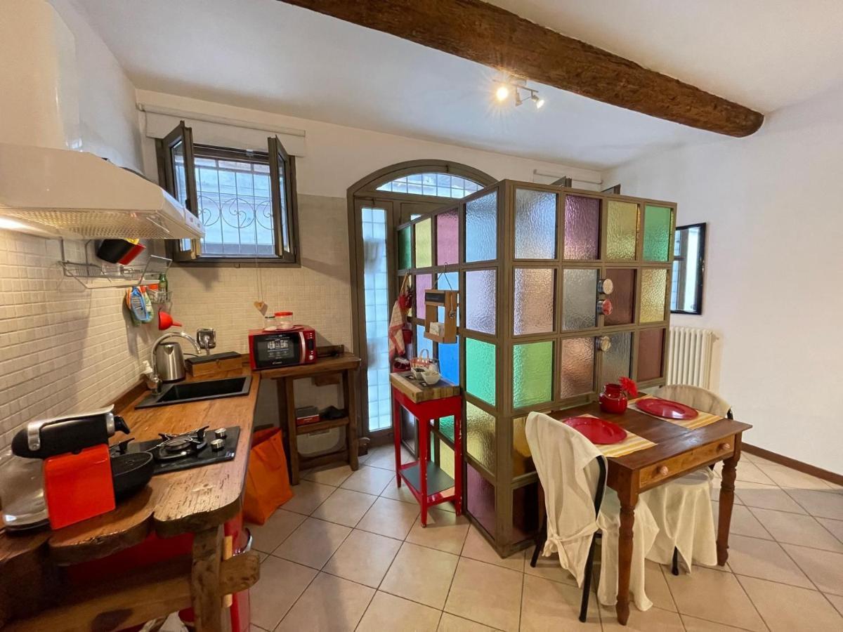 Apartamento La Casa Degli Zii Ferrara Exterior foto