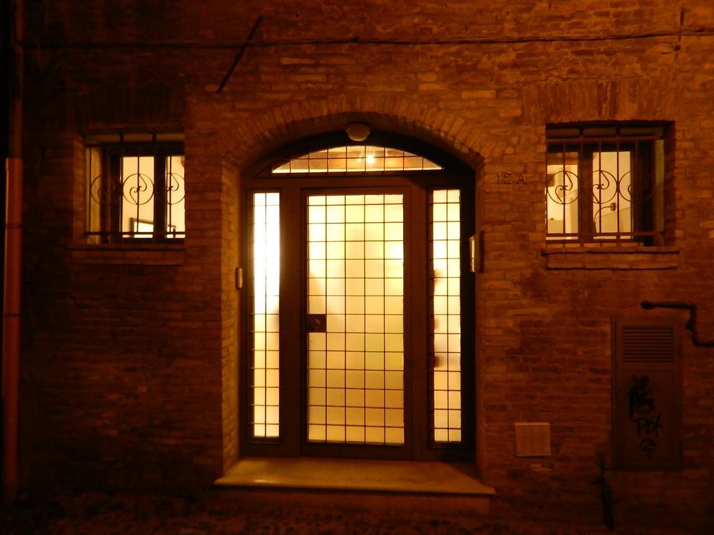 Apartamento La Casa Degli Zii Ferrara Exterior foto