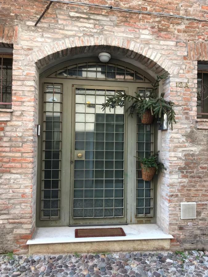 Apartamento La Casa Degli Zii Ferrara Exterior foto